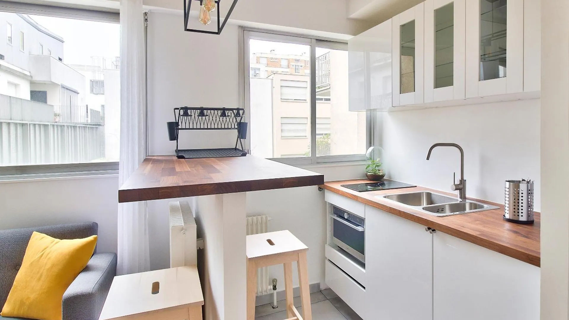 T2 Moderne Proche Du Sacre-Coeur Et Gare Du Nord Appartement Parijs